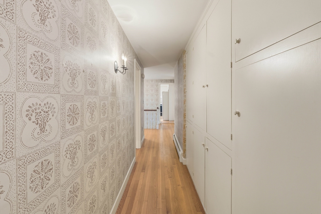 9 Fernway Lynnfield, MA 01940 - Photo 23 of 38