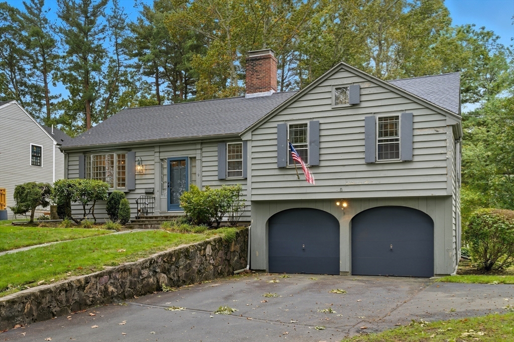 9 Fernway Lynnfield, MA 01940 - Photo 35 of 38