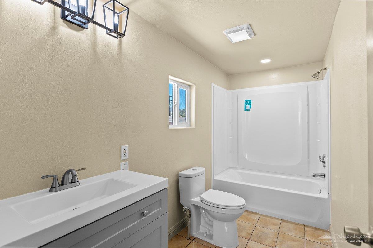 24056 Sand Canyon Road Tehachapi, CA 93561 - Photo 16 of 20 Gallery Image 16