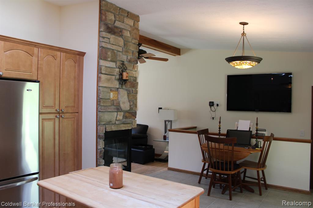 3460 Woodcrest Road Rochester Hills, MI 48309 - Photo 11 of 22