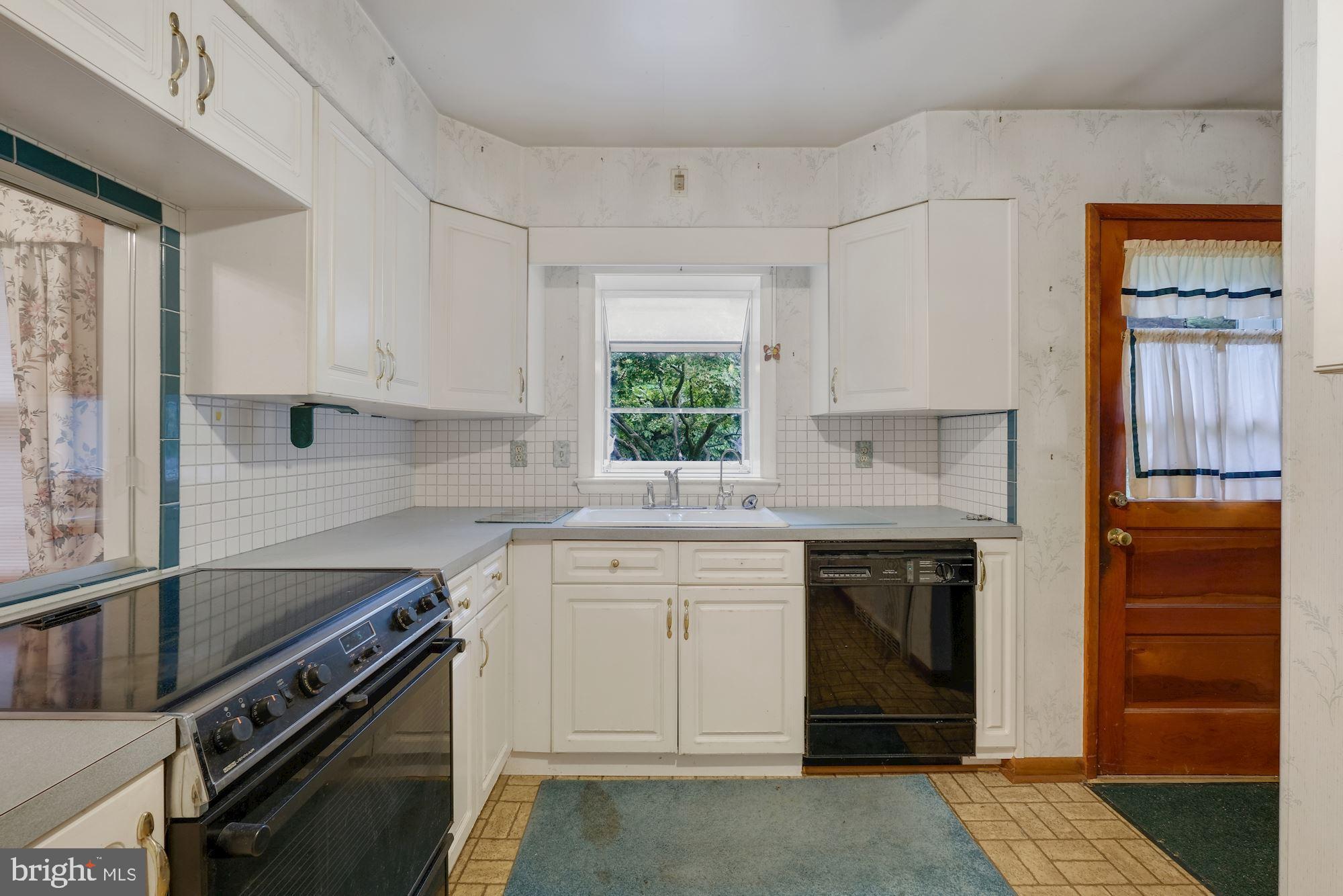 5656 Ridge Road Mount Airy, MD 21771 - Photo 2 of 27 Gallery Image 2