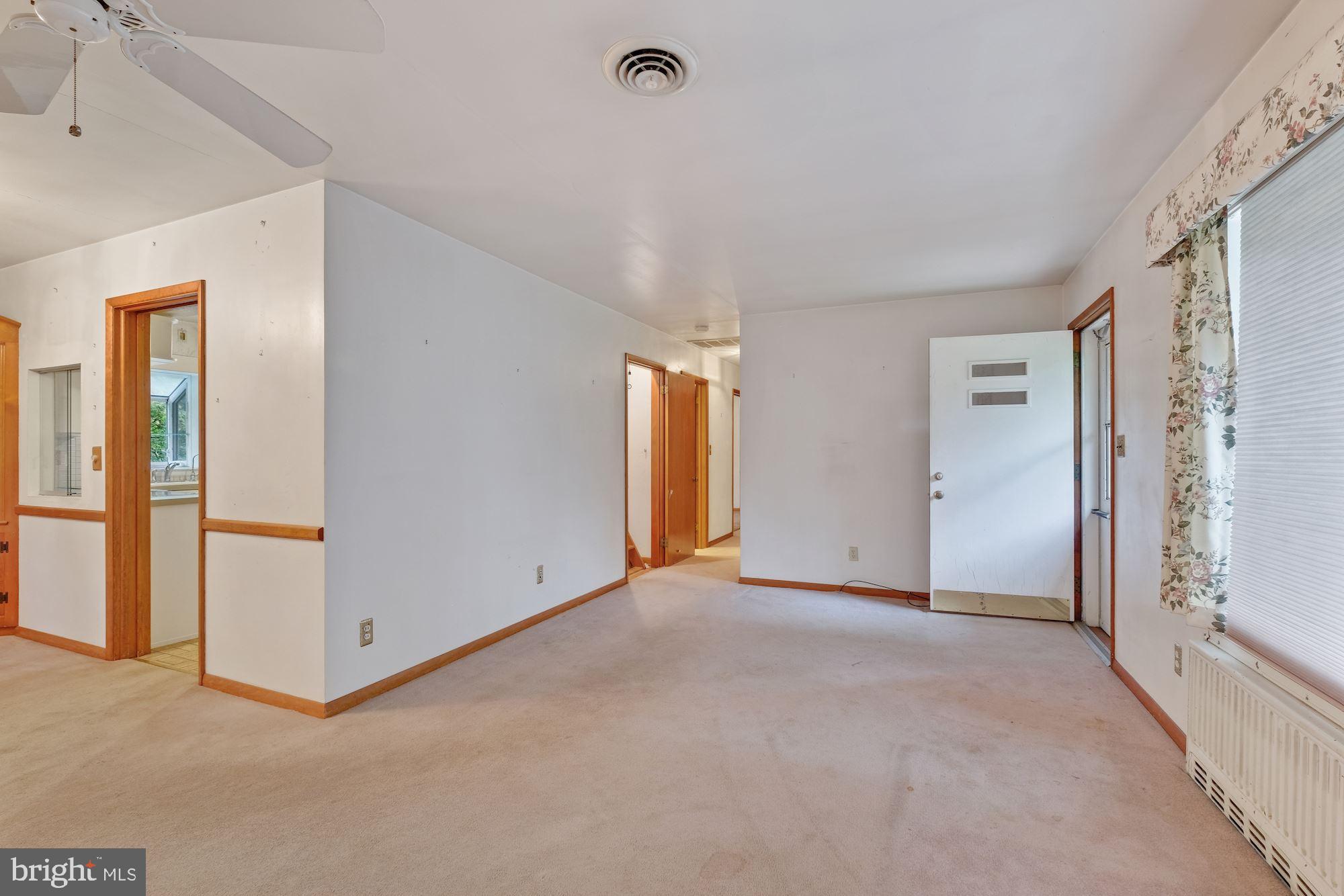 5656 Ridge Road Mount Airy, MD 21771 - Photo 7 of 27 Gallery Image 7