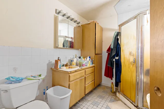 $425,000 | 4616 Highway 395, Clayton, WA 99110