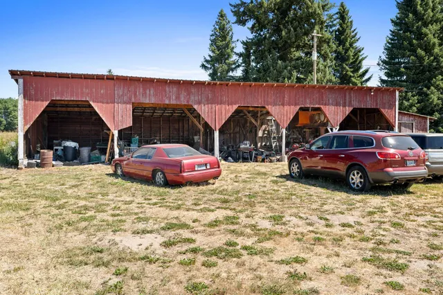 $425,000 | 4616 Highway 395, Clayton, WA 99110