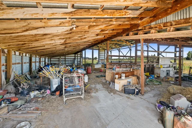 $425,000 | 4616 Highway 395, Clayton, WA 99110