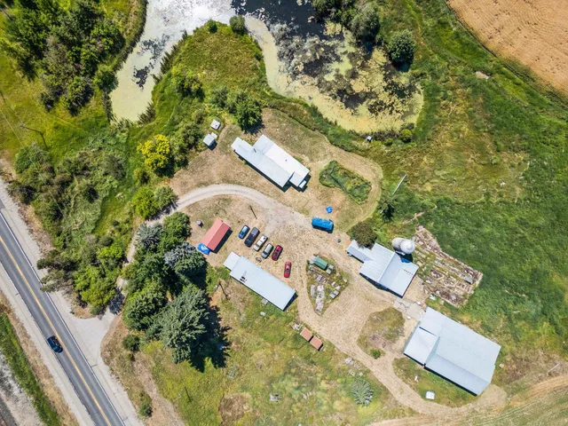 $425,000 | 4616 Highway 395, Clayton, WA 99110