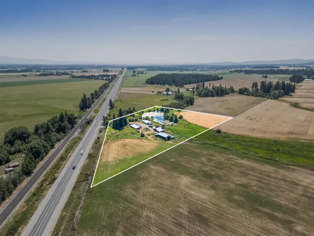 $425,000 | 4616 Highway 395, Clayton, WA 99110