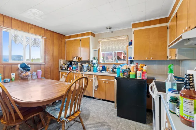 $425,000 | 4616 Highway 395, Clayton, WA 99110