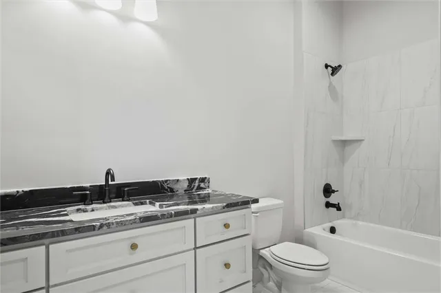 $1,424,737 | 3344 West 133rd Terrace, Leawood, KS 66224