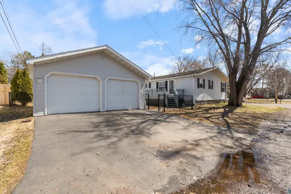 $249,700 | 401 Agate Street, Cloquet, MN 55720