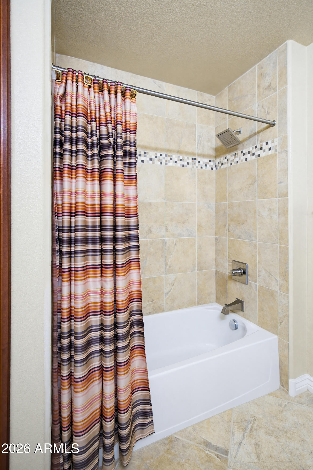 7601 East Indian Bend Road, Unit 3045 Scottsdale, AZ 85250 - Photo 16 of 32 a bathroom with a bathtub and shower