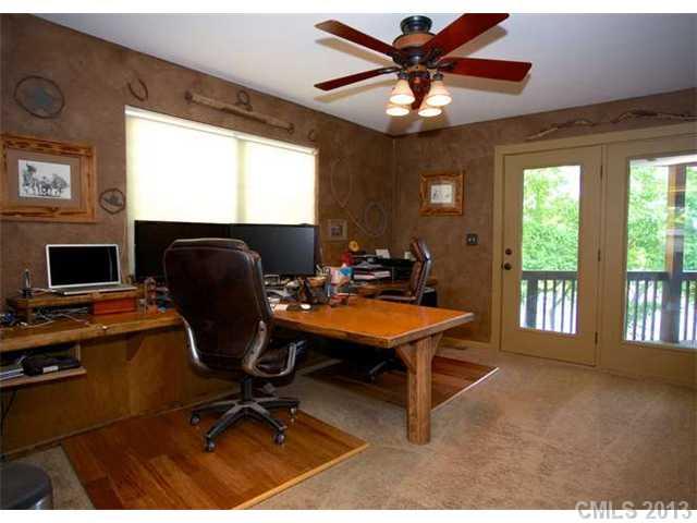 7631 Buckland Road Charlotte, NC 28278 - Photo 11 of 16 Gallery Image 11