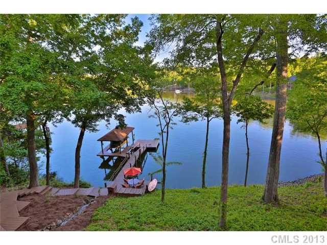 7631 Buckland Road Charlotte, NC 28278 - Photo 14 of 16 Gallery Image 14