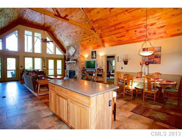 7631 Buckland Road Charlotte, NC 28278 - Photo 5 of 16 Gallery Image 5