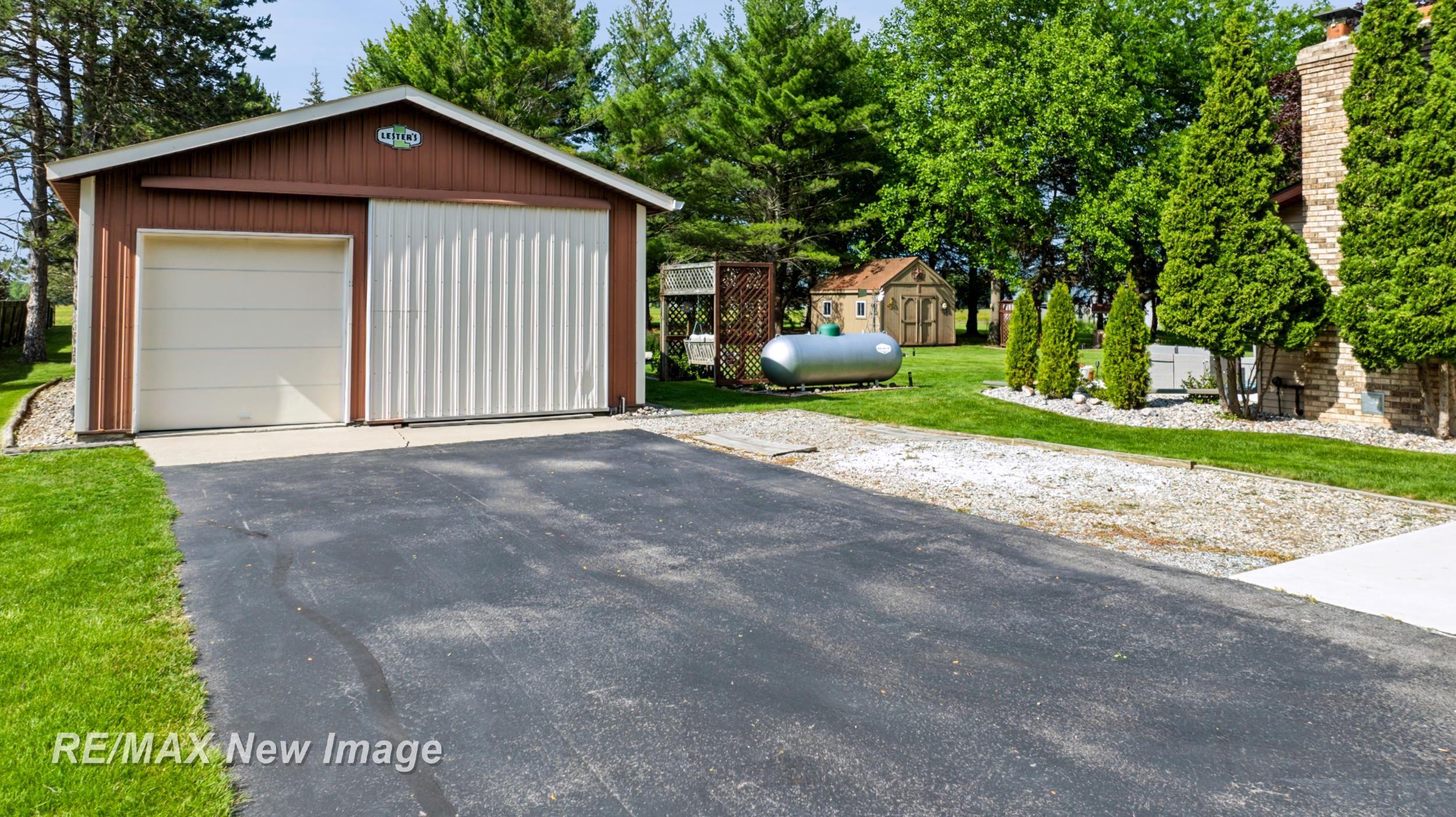 6180 West Freeland Road Freeland, MI 48623 - Photo 8 of 60