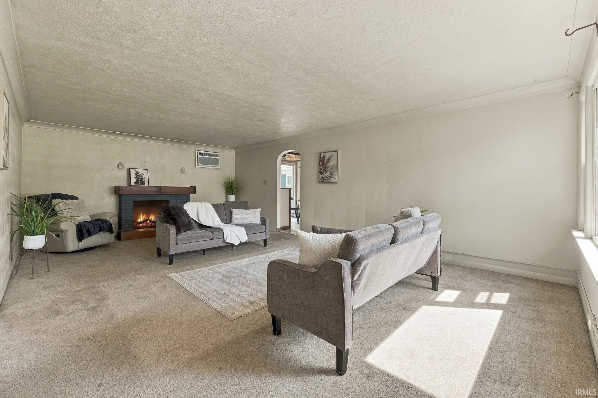 1730 Lower Huntington Road Fort Wayne, IN 46819 - Photo 3 of 19 Gallery Image 3