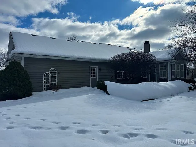 $425,000 | 51311 Windsor Manor Court, Granger, IN 46530