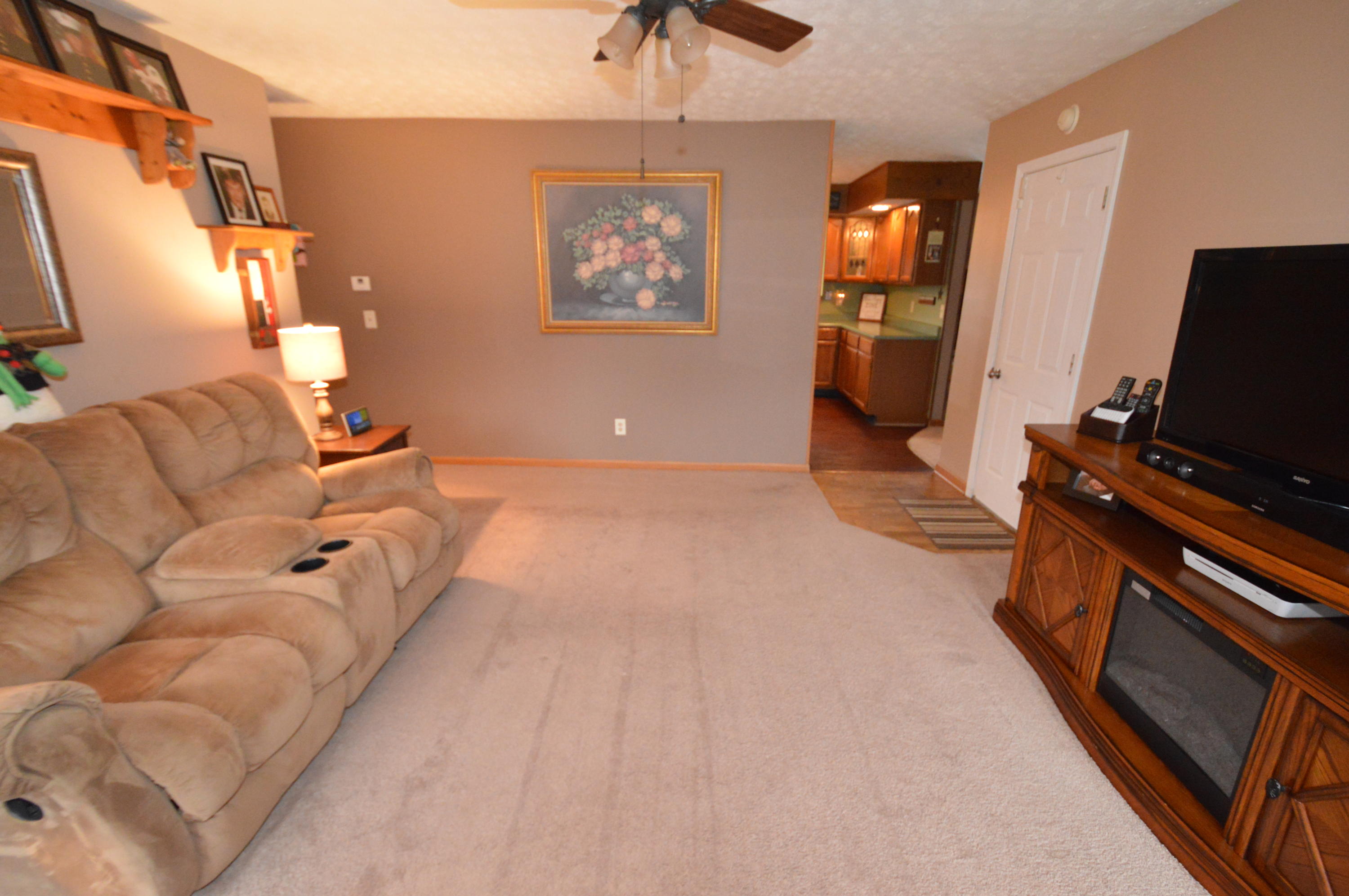 1809 Villa Road Springfield, OH 45503 - Photo 3 of 33