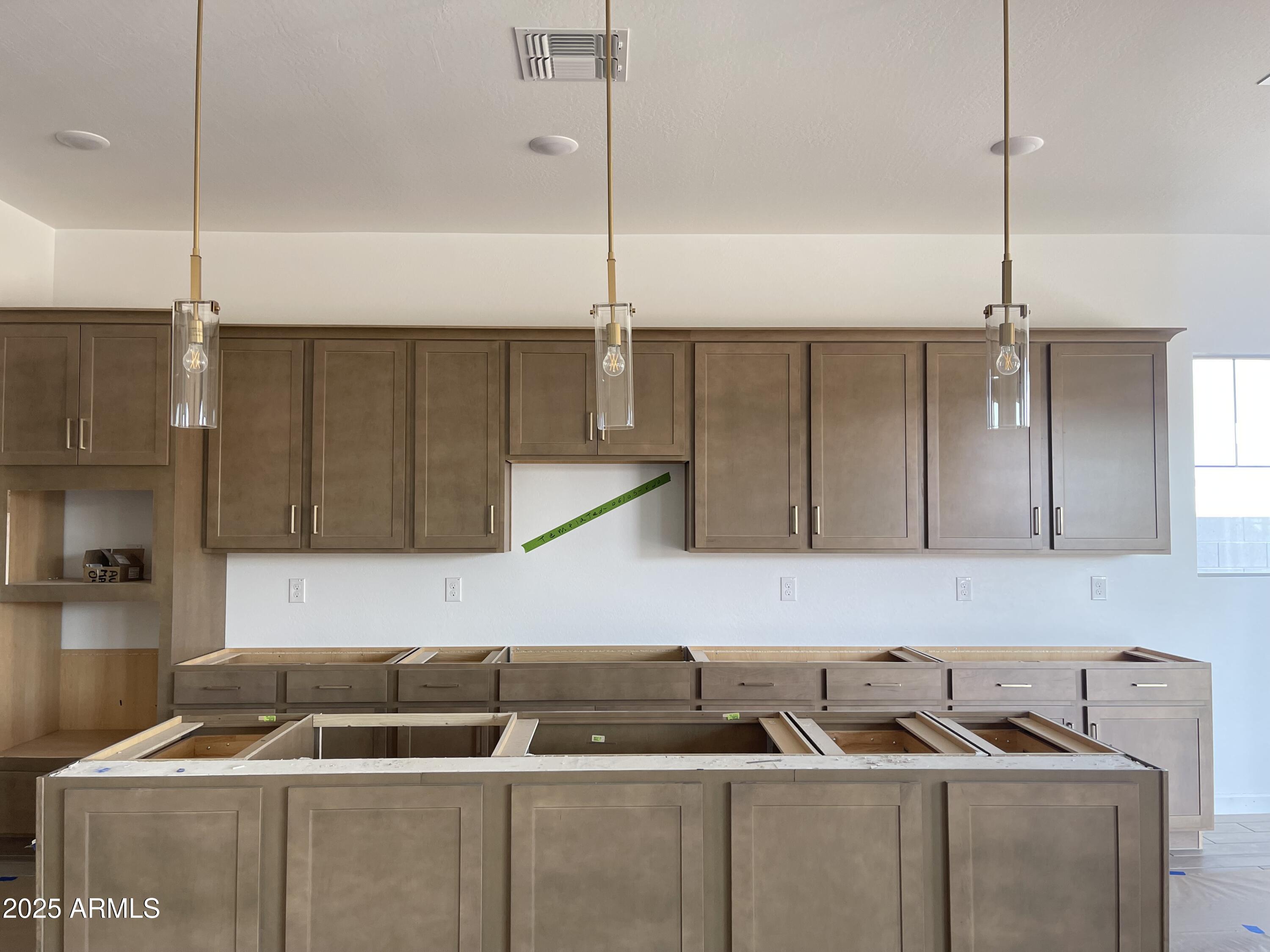 22669 East Saddle Way Queen Creek, AZ 85142 - Photo 18 of 46 017 Kitchen