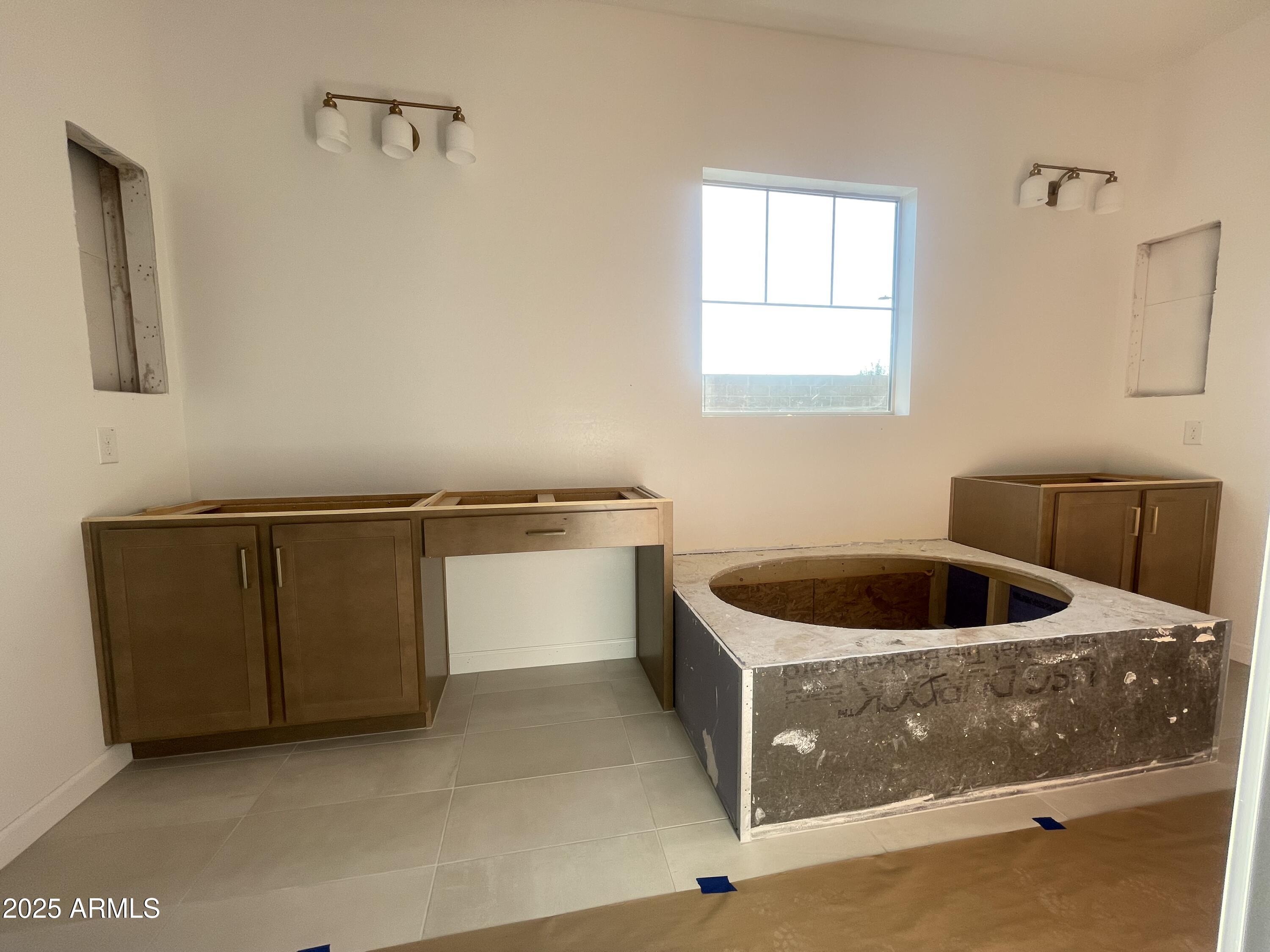 22669 East Saddle Way Queen Creek, AZ 85142 - Photo 31 of 46 030 Primary bath