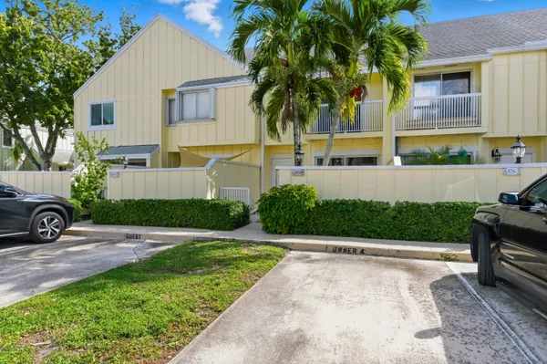 $2,450 | 6375 Riverwalk Lane, Unit 4, Jupiter, FL 33458