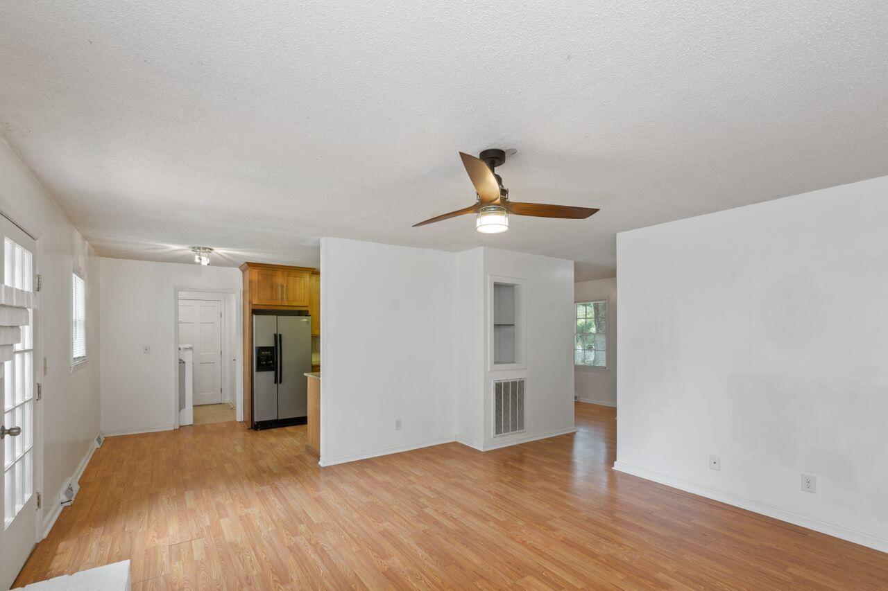 1129 Rifle Range Road Mount Pleasant, SC 29464 - Photo 7 of 29 Living Room to Kitchen