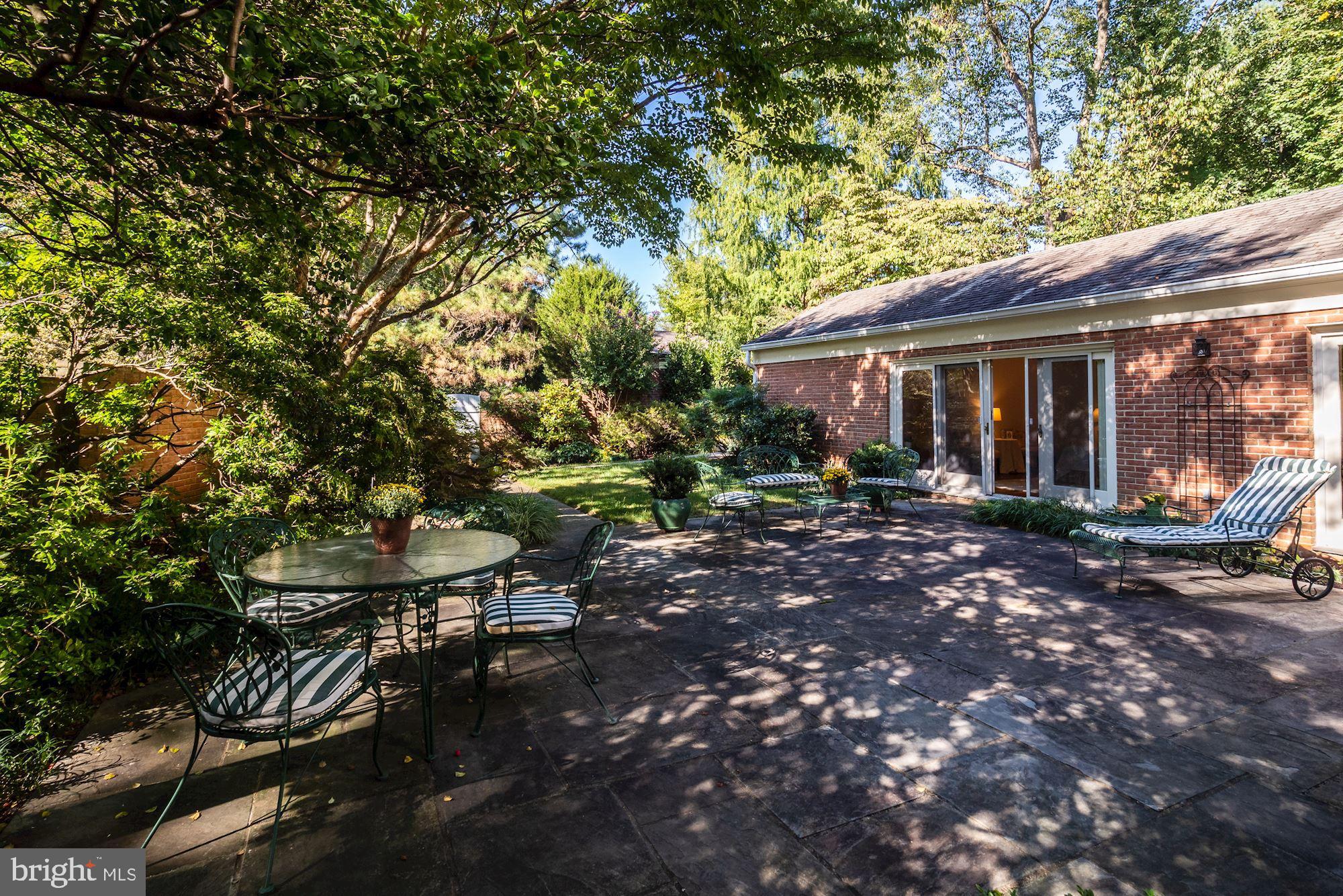 4402 Boxwood Road Bethesda, MD 20816 - Photo 18 of 20 Patio