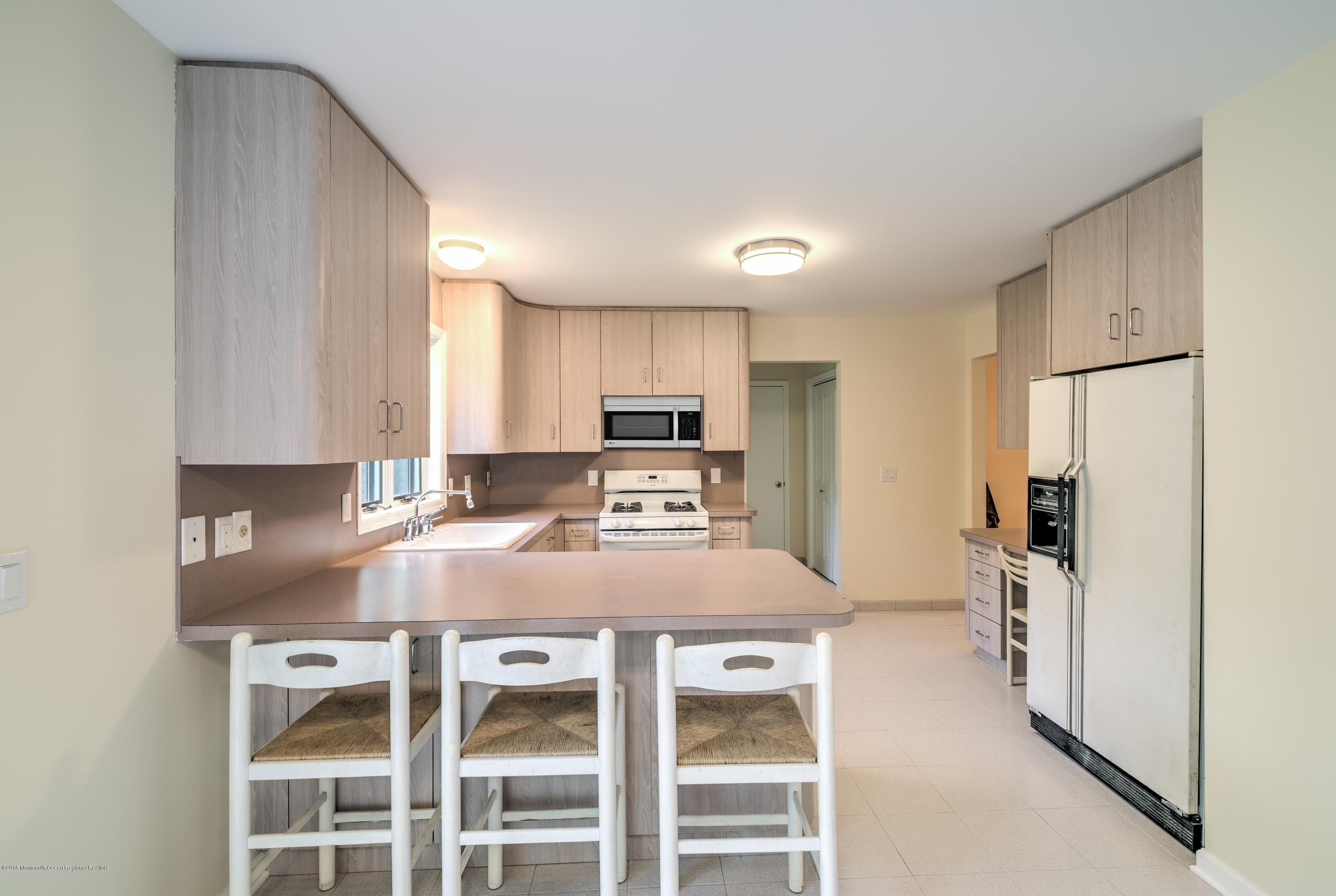 635 Jackson Mills Road Jackson, NJ 08527 - Photo 13 of 27 013_KITCHEN