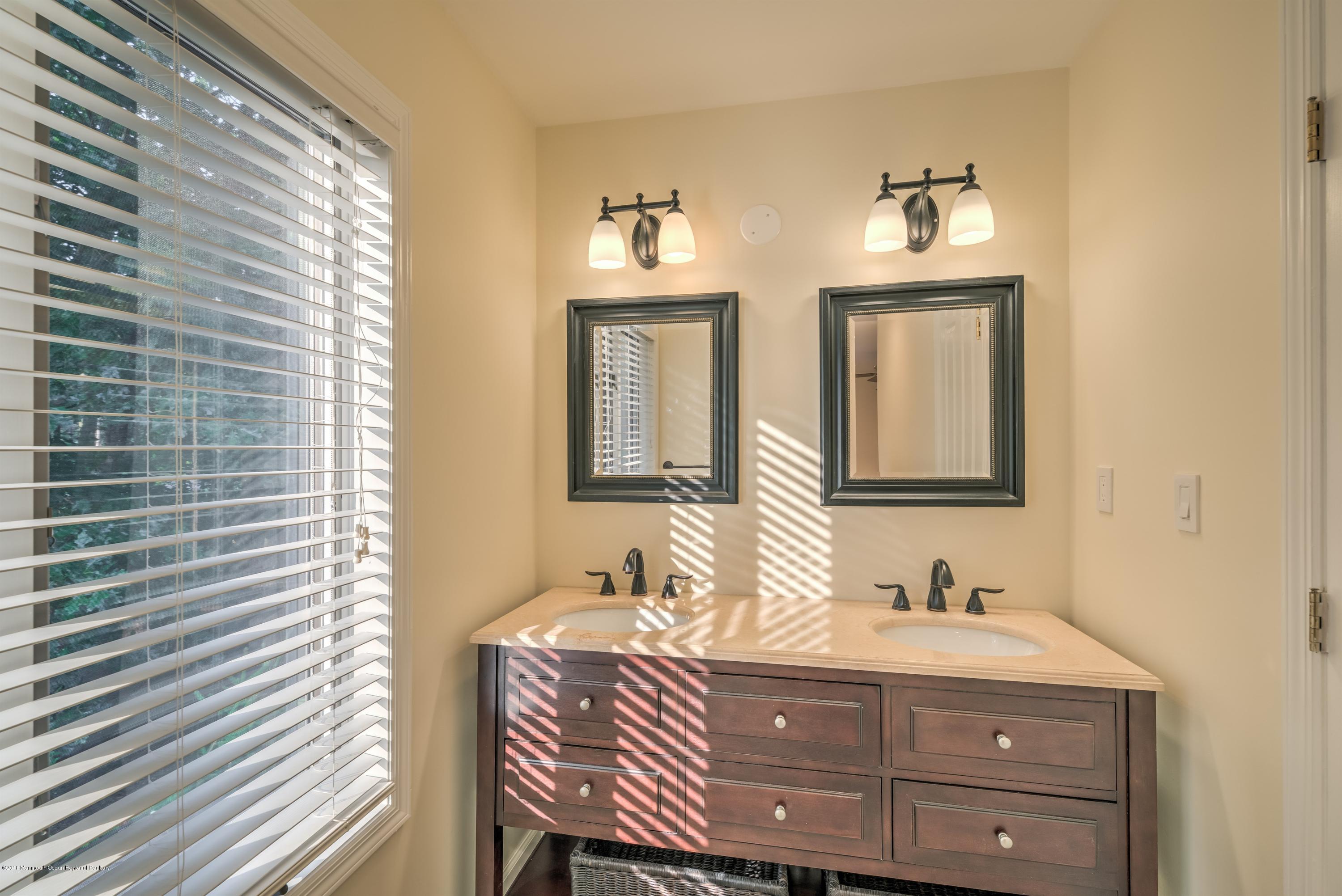 635 Jackson Mills Road Jackson, NJ 08527 - Photo 16 of 27 017_MASTER BATHROOM