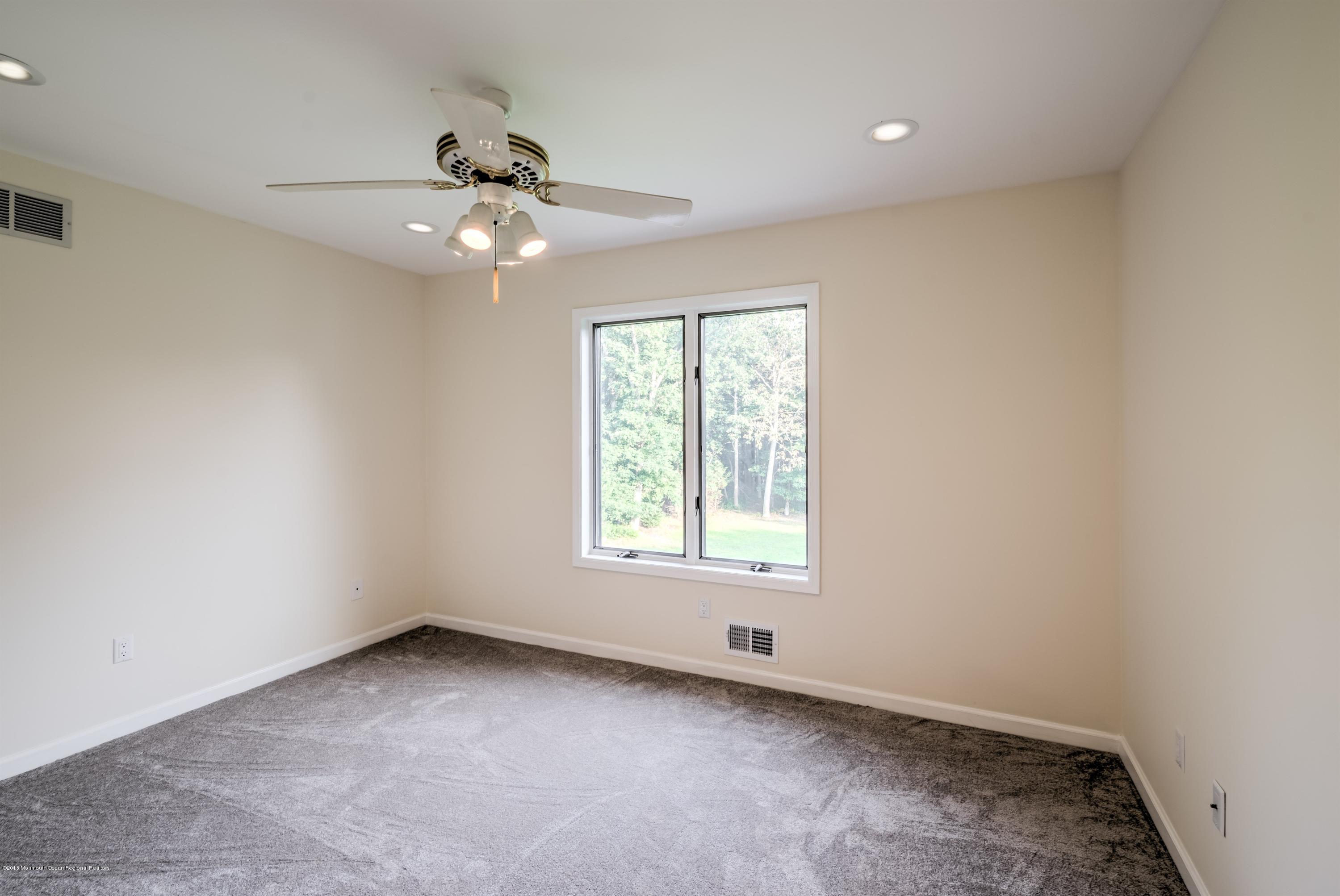 635 Jackson Mills Road Jackson, NJ 08527 - Photo 18 of 27 019_BEDROOM
