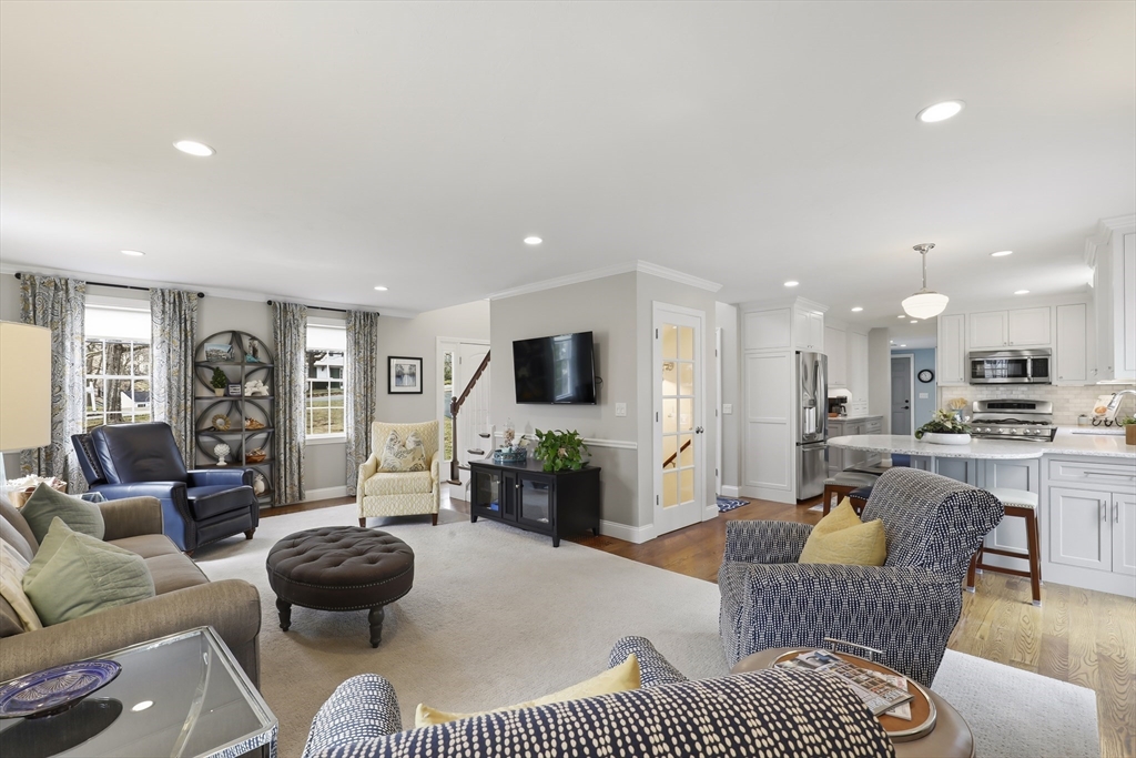35 Padden Road Franklin, MA 02038 - Photo 8 of 41 Gallery Image 8