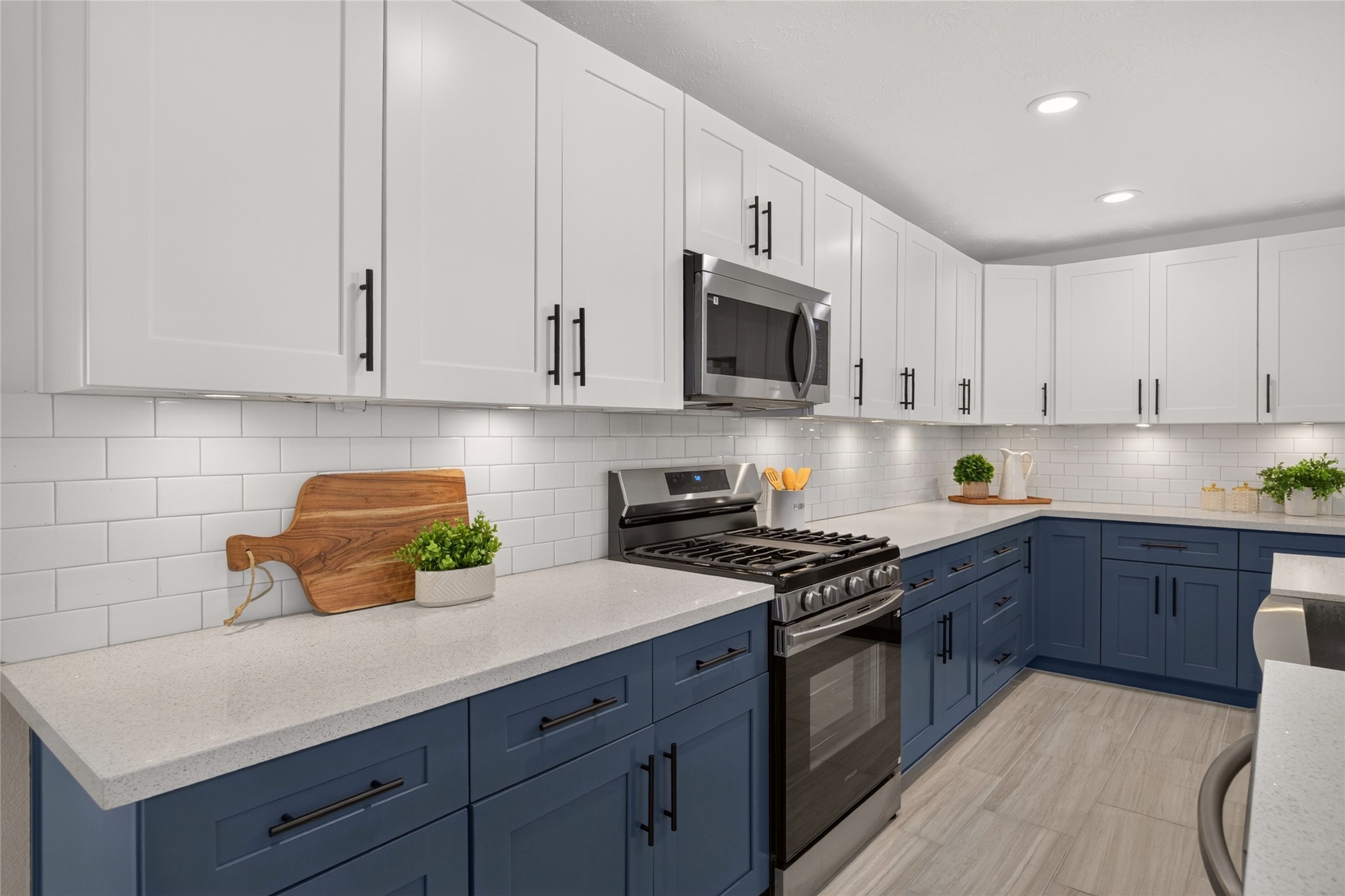 8002 Lichen Lane Spring, TX 77379 - Photo 17 of 50 Lots of cabinet and counter space!
