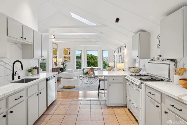 $845,000 | 3743 20th Street, Unit B, San Francisco, CA 94110