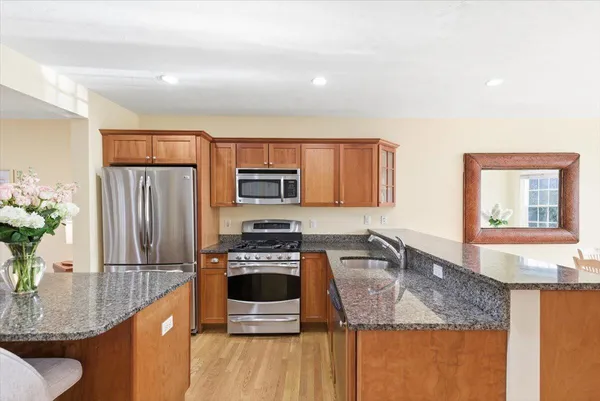 $1,049,000 | 480 Main Street, Unit 13, Falmouth, MA 02540