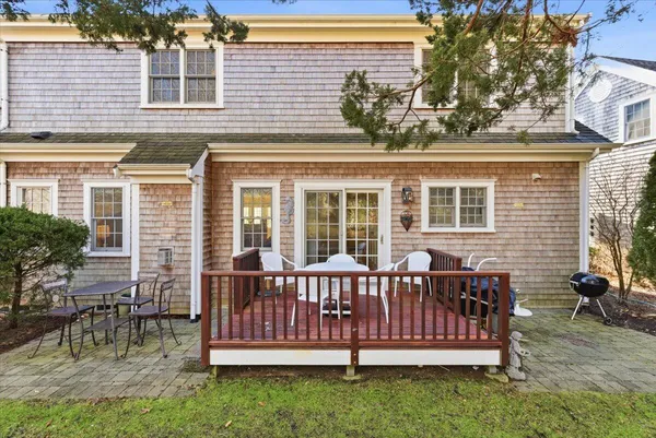 $1,049,000 | 480 Main Street, Unit 13, Falmouth, MA 02540