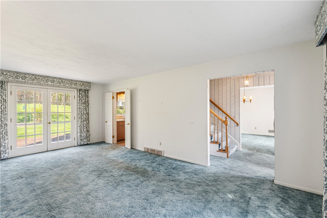 2408 Rush Mendon Road Honeoye Falls, NY 14472 - Photo 5 of 38