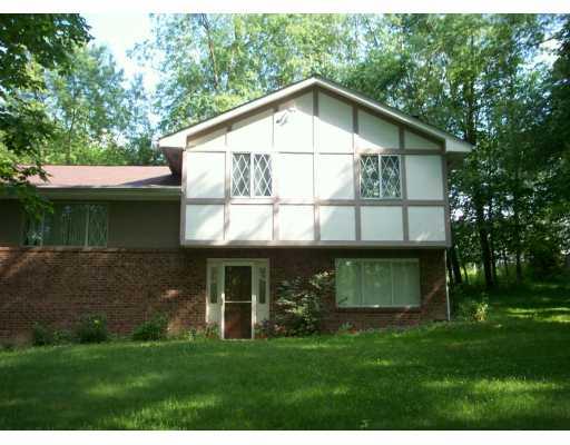 608 Thomas Road Eighty Four, PA 15330 - Photo 1 of 8 Exterior Front.