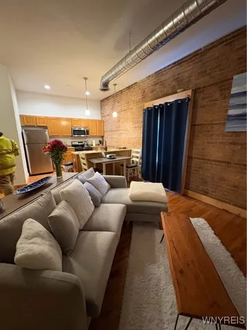 $1,600 | 43 Central Avenue, Lancaster, NY 14086