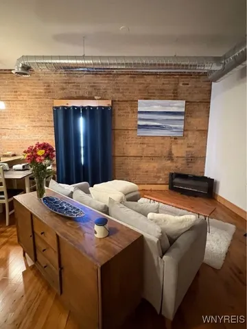 $1,600 | 43 Central Avenue, Lancaster, NY 14086