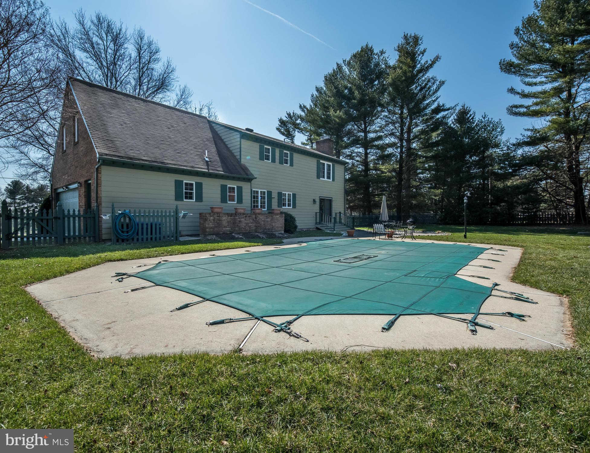 13400 Bottom Road Hydes, MD 21082 - Photo 9 of 21 In-ground pool