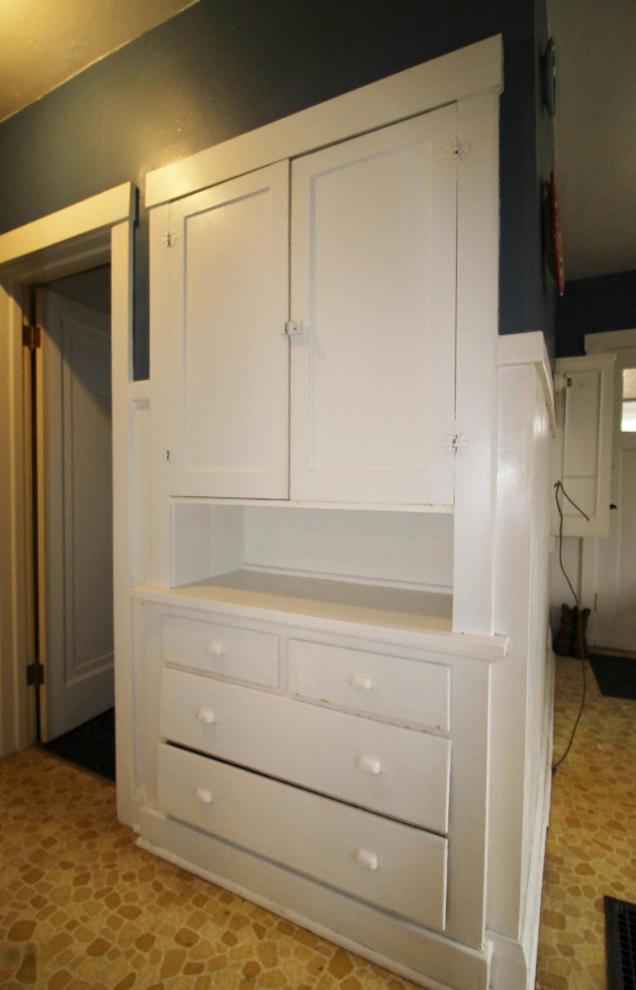 13844 Log Cabin Road Three Oaks, MI 49128 - Photo 13 of 21 Kitchen pantry
