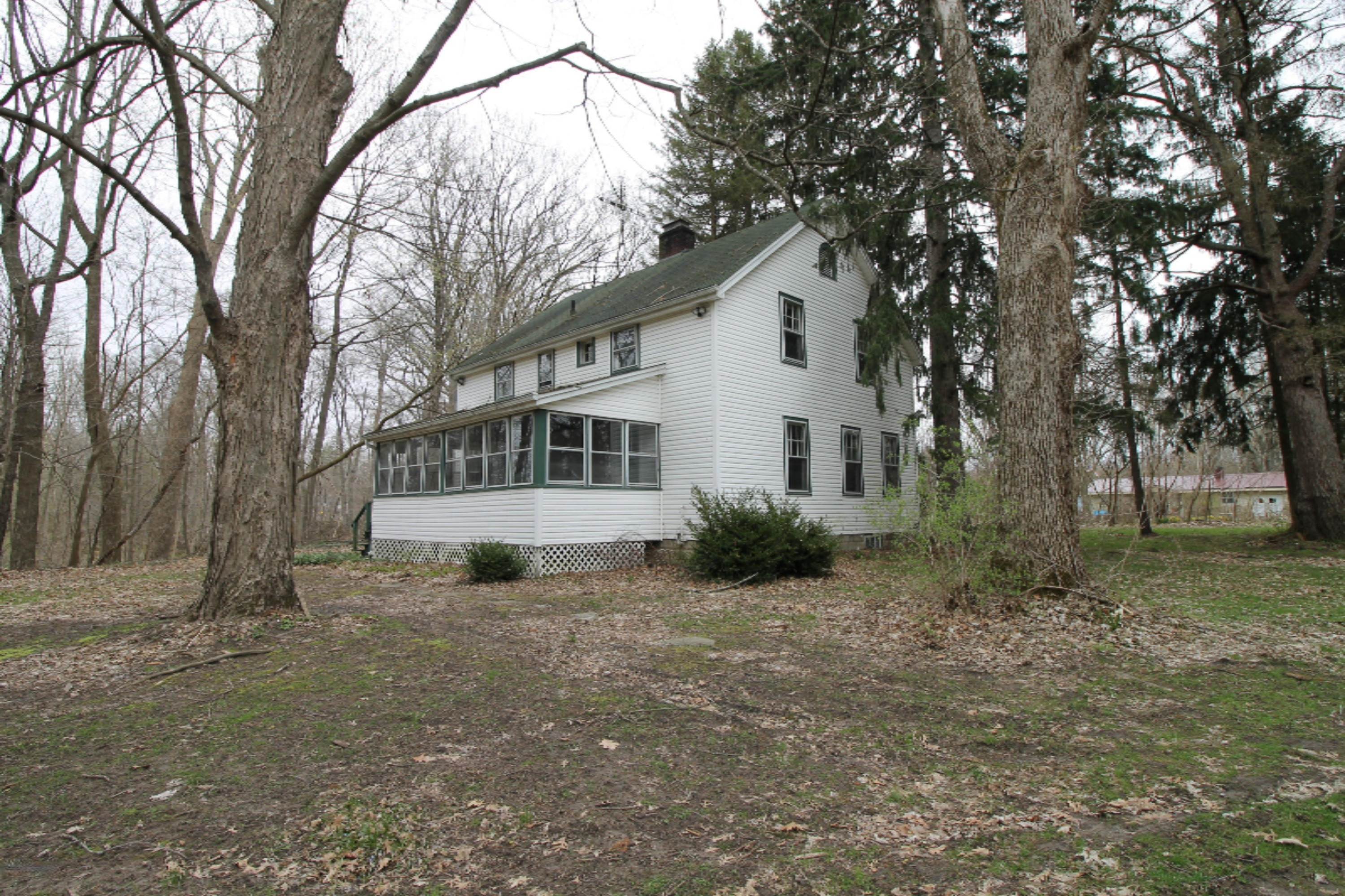 13844 Log Cabin Road Three Oaks, MI 49128 - Photo 2 of 21 back of home