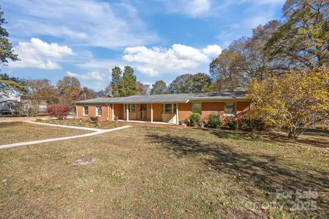$555,000 | 624 Patricia Avenue, Harrisburg, NC 28075