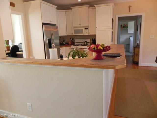 2615 Turtle Creek Road High Point, NC 27265 - Photo 7 of 21 Gallery Image 7