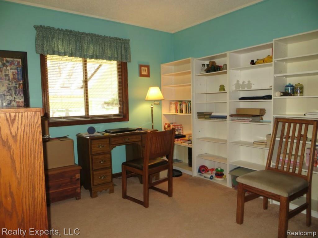 47766 Denton Road Belleville, MI 48111 - Photo 18 of 23 IMG_1129.jpg