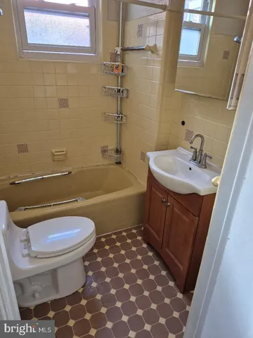 $2,100 | 2417 South Opal Street, Philadelphia, PA 19145