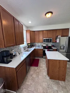 $305,000 | 10530 Lookout Lane, Indianapolis, IN 46234