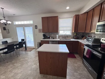 $305,000 | 10530 Lookout Lane, Indianapolis, IN 46234