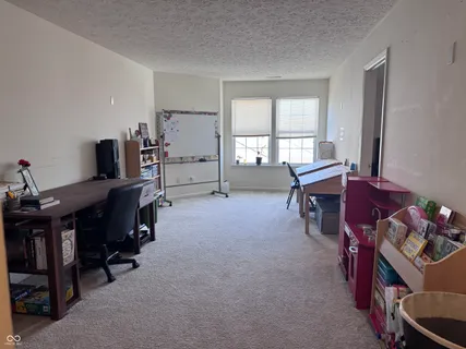 $305,000 | 10530 Lookout Lane, Indianapolis, IN 46234