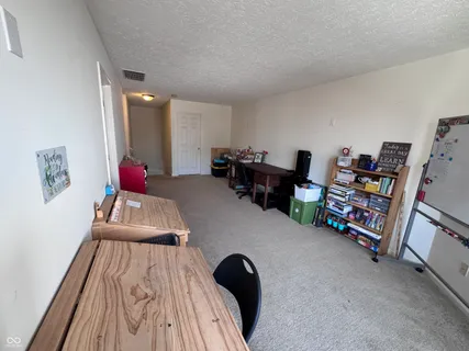 $305,000 | 10530 Lookout Lane, Indianapolis, IN 46234